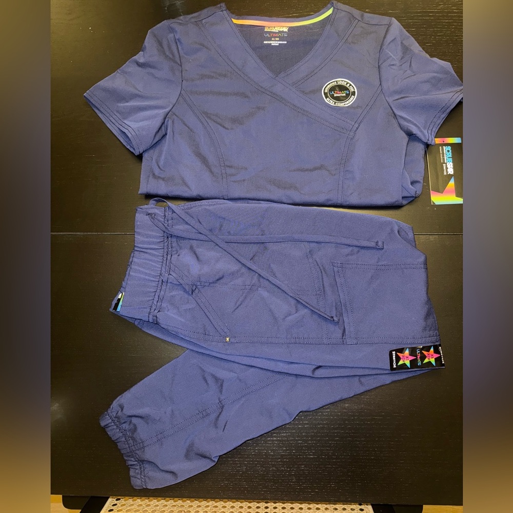 NEW SCRUBSTAR SCRUBS SET . Top X-Small. Jogger pants  X-small  . Color Navy blue
